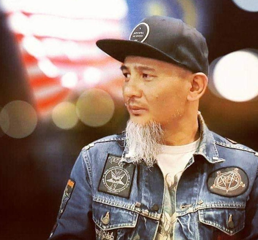 Apabila Andy bercerita soal kelas muziknya di Kota Damansara yang bertemakan eksperimen seni demi keharmonian remaja pelbagai agama dan bangsa. - Gambar Andy Flop Poppy