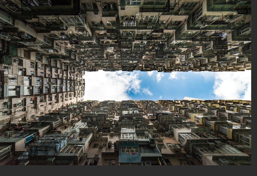 Kehidupan di bandar raya Hong Kong tidak dapat lari daripada dikaitkan dengan kehidupan 'berhimpit' di pangsapuri awam.