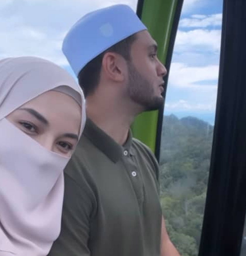 Neelofa dan PU Riz menikmati pemandangan indah Langkawi.