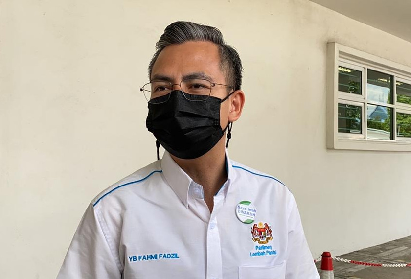 FAHMI: Parlimen perlu bersidang untuk memastikan wujudnya proses semak dan imbang ke atas segala keputusan yang dibuat kerajaan. - Astro AWANI/ISABELLE LEONG