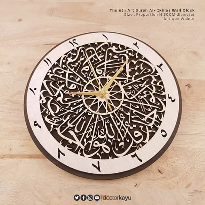Hasil kayu berupa jam dinding menggunakan teknologi laser daripada Doktor Kayu mendapat permintaan menggalakkan dalam kalangan pelanggan.