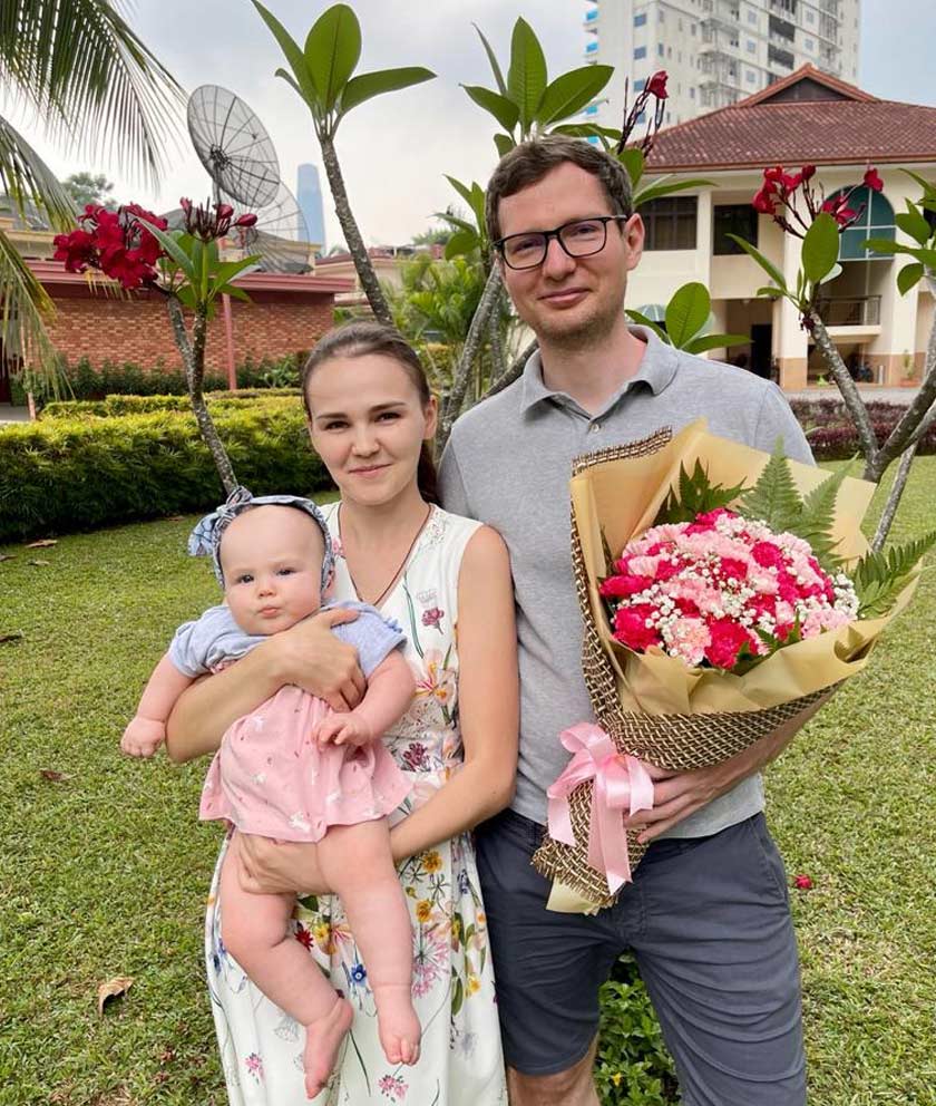 Aksinia, 6 bulan, yang dilahirkan di Kuala Lumpur, Malaysia menjadi pengikat ingatan Maxim Salnikov kepada Malaysia. - Foto kredit Maxim Salnikov