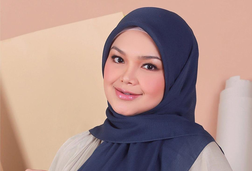 Datuk Seri Siti Nurhaliza Tarudin selamat melahirkan bayi lelaki 19 April lalu