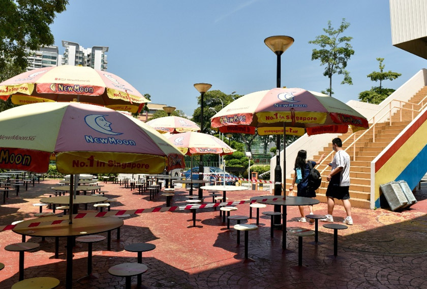 Singapura sedia beralih ke Fasa B sekiranya penularan COVID-19 berjaya diturunkan. - Reuters