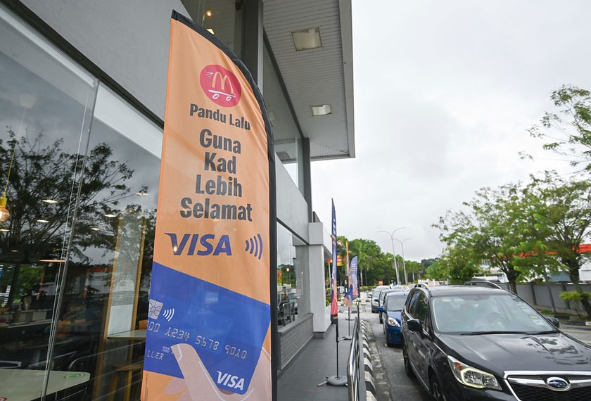 McDonald’s Malaysia merancang untuk membuka lagi 20 buah rangkaian pandu lalu.