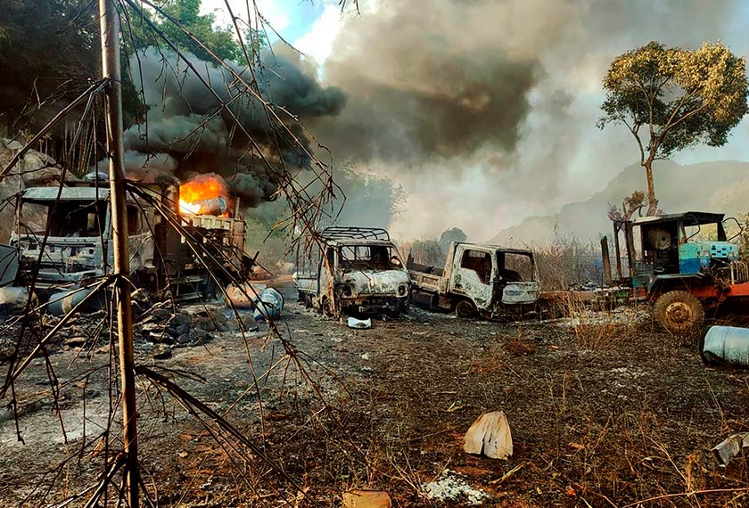 Keadaan di bandar Hpruso di negeri Kayah, Myanmar, susulan serangan pada 24 Dis lalu. (Foto AP)