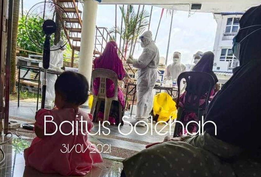 Penghuni dibawa ke Hospital Kluang dan Hospital Permai.