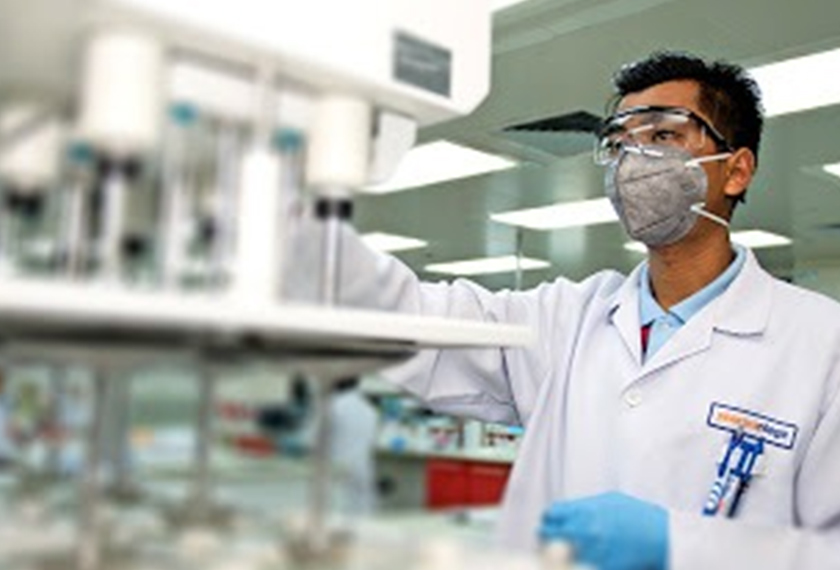 Kapasiti gudang-gudang Pharmaniaga mampu menyimpan vaksin berjumlah mencecah 30 juta vial pada bila-bila masa.