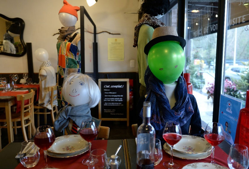 Mahieu melakukan ini semua kerana terlalu merindui kehadiran pelanggannya... - Reuters