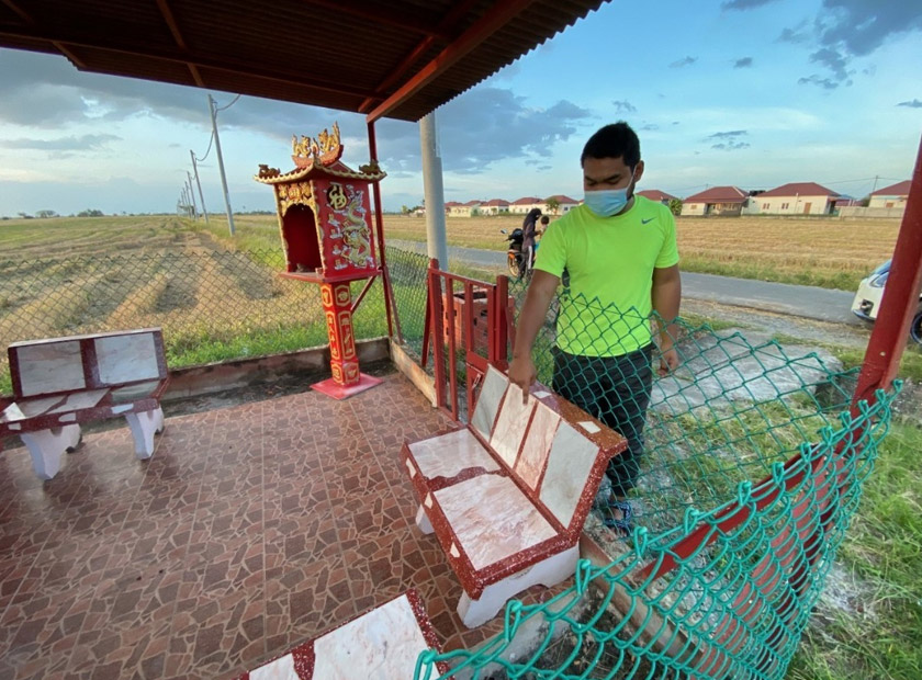 Mohd Hanif menceritakan bagaimana dia menjumpai bayi berkenaan. - Astro AWANI