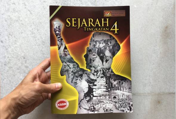 81614256264_bukutekssejaraht.jpg