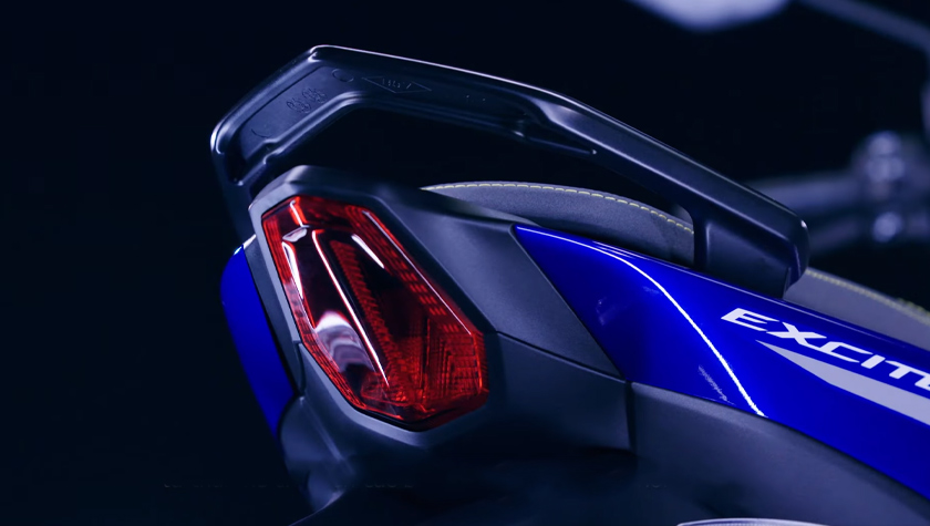 Lampu belakang Yamaha Exciter 155 VVA 2021 yang diinspirasikan Yamaha R1