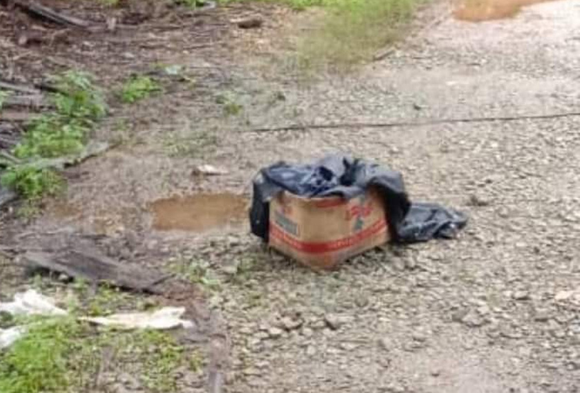 Bayi berkenaan ditemui seorang lelaki yang kebetulan melalui kawasan itu untuk memancing.