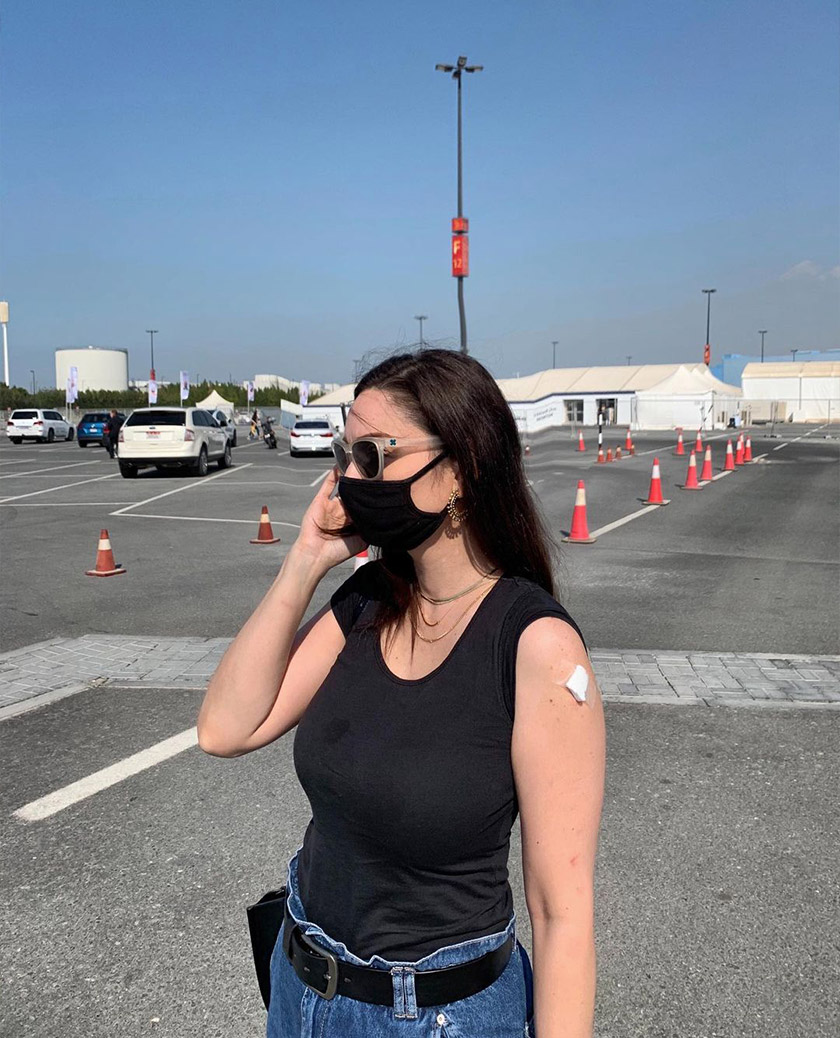 Sasha Saidin berkongsi foto yang dirakamkannya selepas menerima suntikan vaksin COVID-19. - Gambar Instagram SASHA SAIDIN