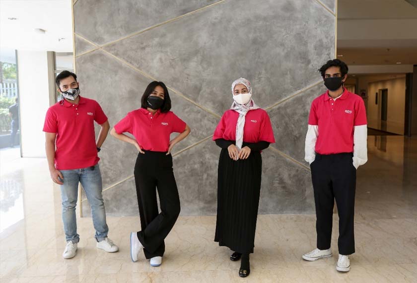 (Dari kiri) Syazwan, Ara, Amira, dan Irfan turut hadir sebagai sukarelawan 'Kita Teguh Bersama'
