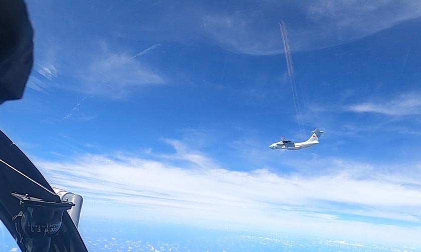 Antara pesawat milik China yang dikesan di ruang udara Malaysia - Foto TUDM