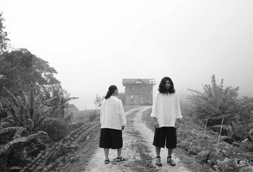 Satwo merupakan kumpulan yang bernaung di bawah syarikat rakaman Luncai Emas Sdn Bhd . - Gambar ihsan Luncai Emas