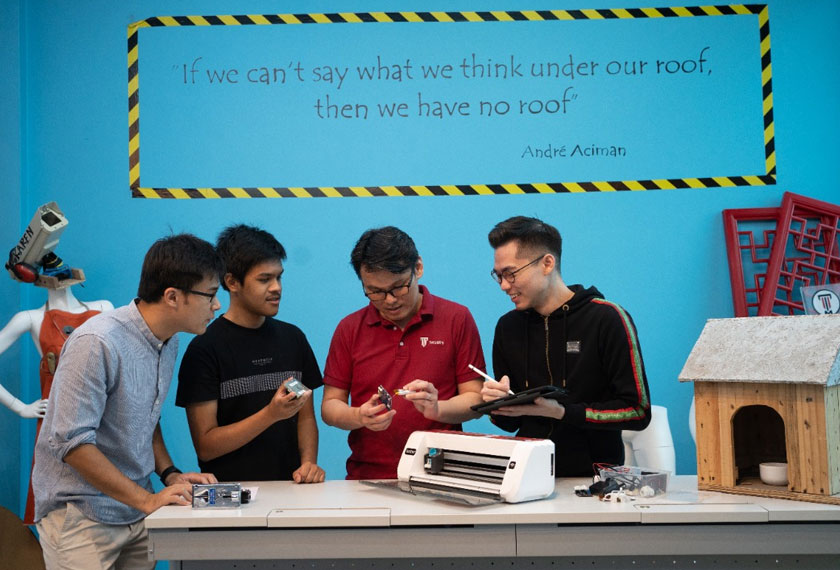 Taylor's Me.reka Makerspace merupakan pusat pembelajaran kolaboratif untuk akademik, pelajar, pemain industri dan komuniti keusahawanan untuk menyatukan dan memupuk impak kolektif berdasarkan nilai inovasi. - FOTO Taylor’s University.