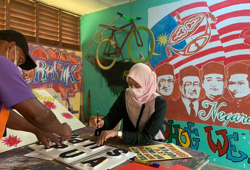 Selain lapan modul yang ditetapkan oleh AADK, para klien di PUSPEN akan diberikan kemahiran sebagai persediaan apabila keluar kelak - Gambar Astro AWANI