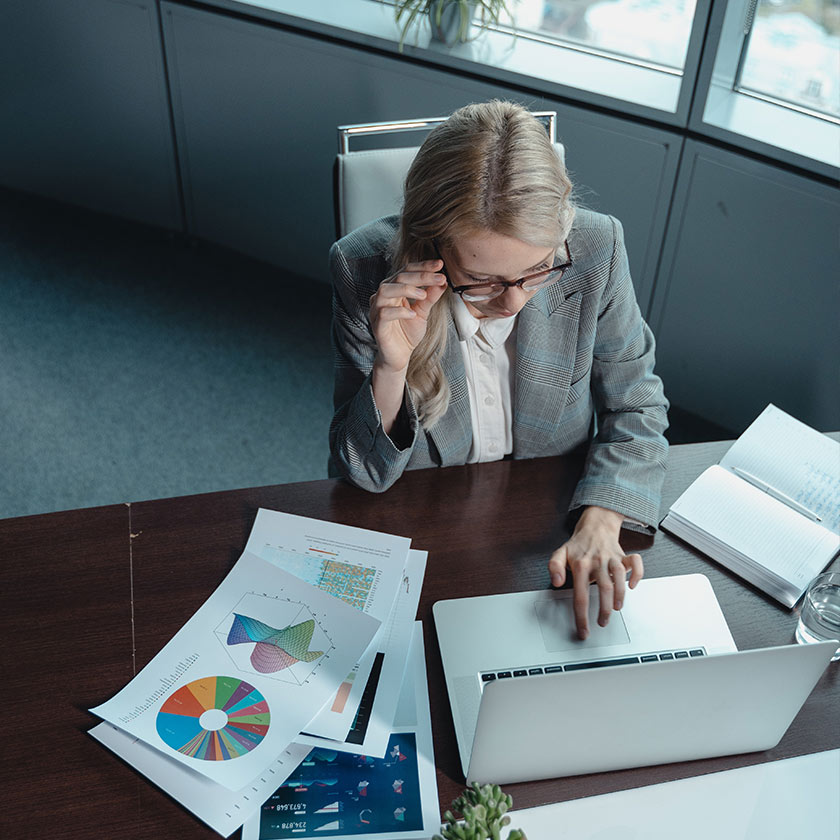 Umum mengetahui bahawa wanita lebih 'multi-tasking' berbanding lelaki, dan kemampuan mereka tidak seharusnya terperangkap dalam satu-satu stereotaip. - Gambar hiasan