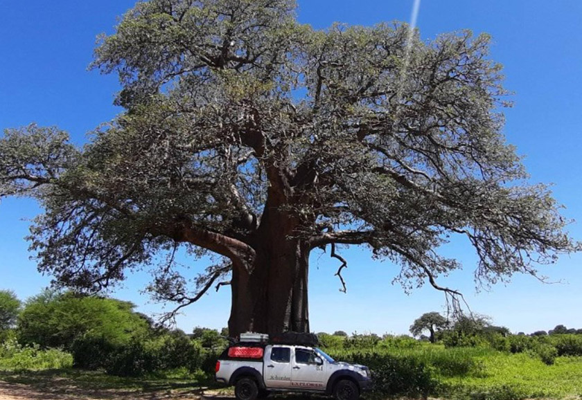 Zainal dan isteri ketika berada di Tanzania.