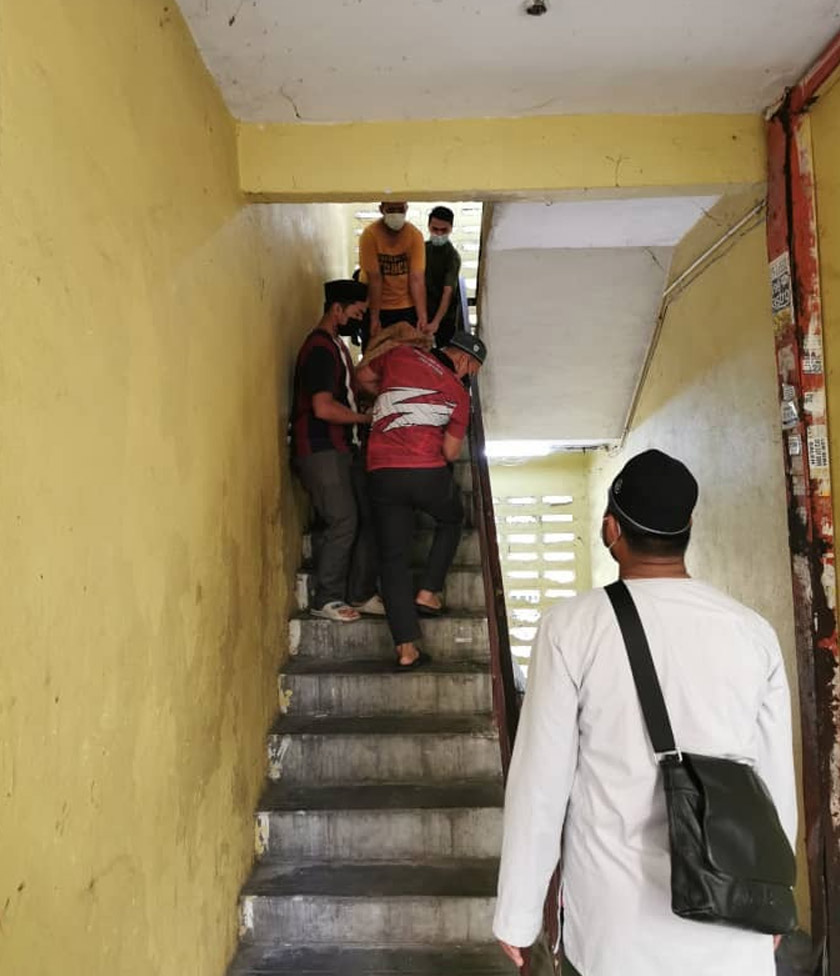 Tak kira di mana, mereka sanggup membantu memudahkan urusan pengebumian jenazah dan pastinya, tanpa dikenakan sebarang bayaran.