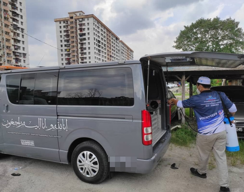 Van ini sumbangan individu, akan dijaga sebaiknya demi menunaikan amanah membantu saudara seagama