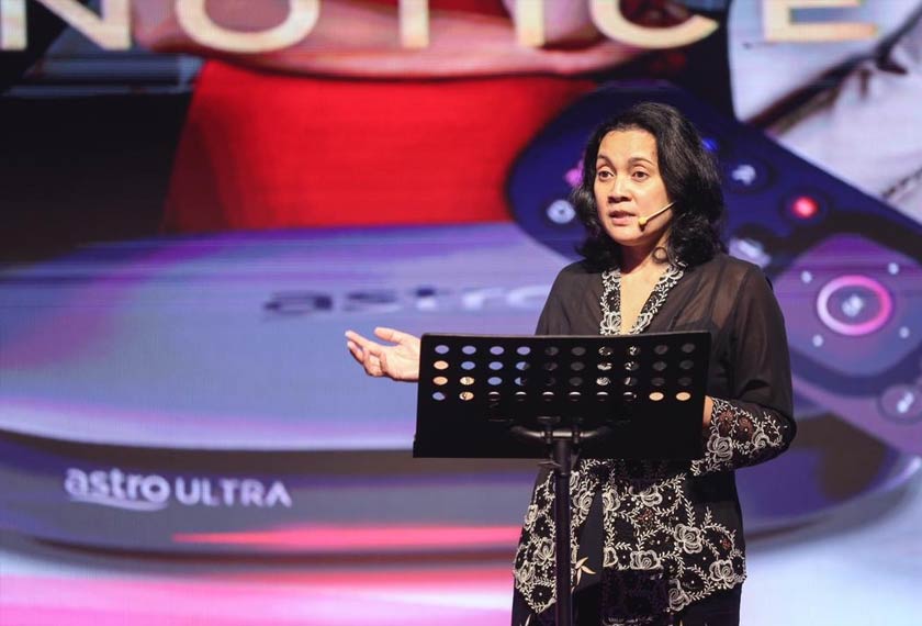 Ujar Azlin, pelanggan turut dijemput untuk mendaftar pakej jalur lebar dan nikmati akses Netflix secara komplimentari selama 3 bulan - Pengarah Komersial Astro, Azlin Arshad