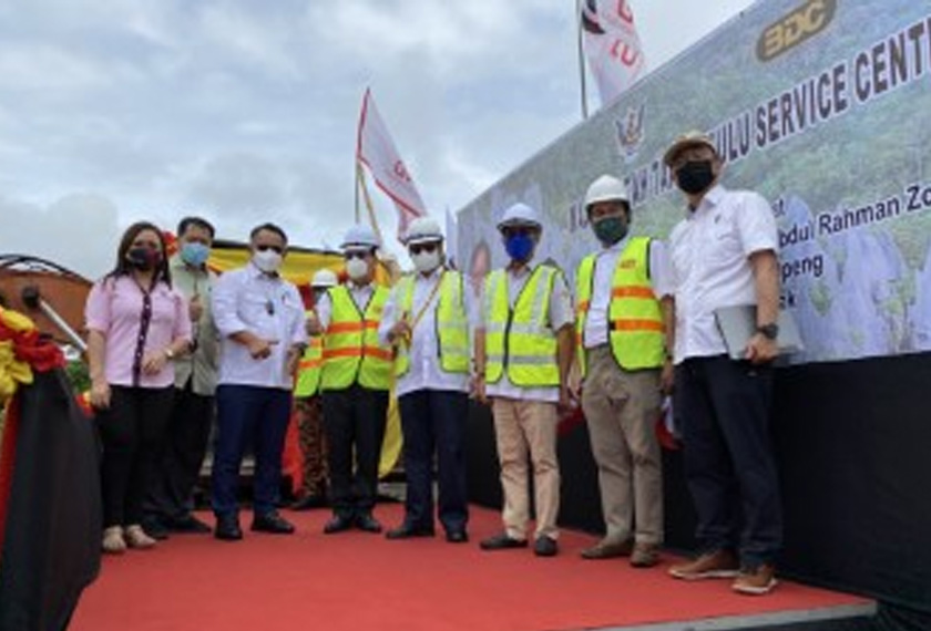 Tan Sri Abang Johari Tun Openg merasmikan Majlis Pelancaran Pusat Khidmat Mulu - Astro AWANI