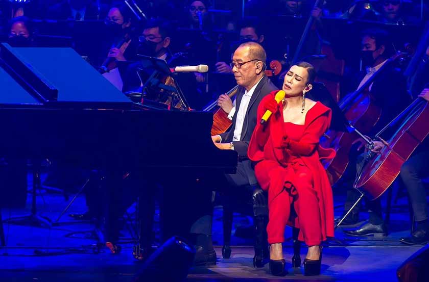 Kemunculan Datuk Ramli MS membawa nilai tambah buat persembahan Misha. - Foto: Istana Budaya