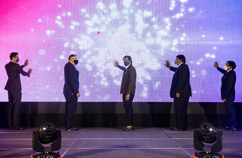 Wakil-wakil yang menandatangani perjanjian itu ialah Ketua Pegawai Eksekutif Prudential BSN BSN Takaful Berhad, Wan Saifulrizal Wan Ismail; Ketua Pegawai Eksekutif Prudential Assurance Malaysia Bhd, Lim Eng Seong; Presiden AstraZeneca Malaysia, Dr Sanjeev Panchal; dan Ketua Pegawai Eksekutif Pantai Premier Pathology, Hareeff Muhammed.