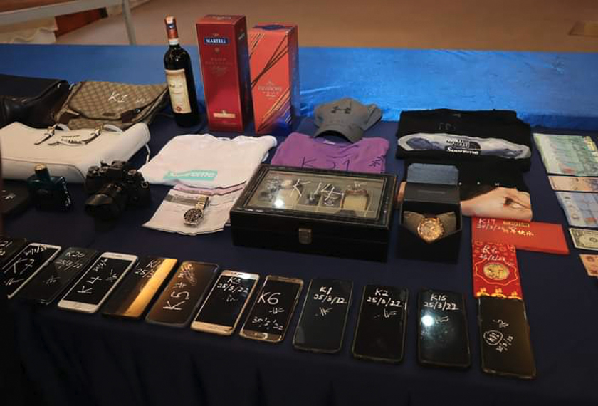 Antara barangan rampasan oleh polis Pulau Pinang dalam Op Pintu Mutiara daripada kumpulan yang aktif pecah rumah. - Gambar ihsan PDRM
