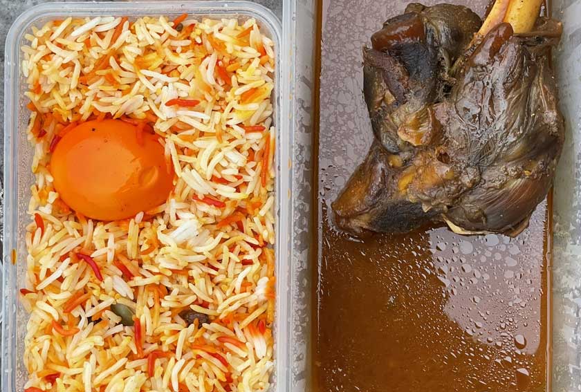 Walaupun ada beberapa cerita negatif mengenainya namun ia tidak menghalang orang untuk terus beratur panjang.