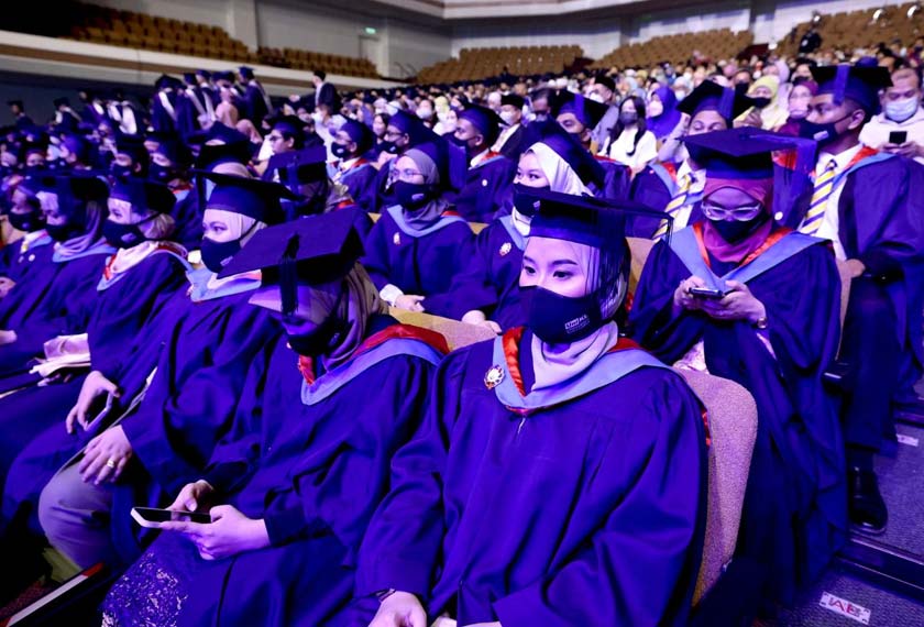 UniKL berjaya mencatat kadar kebolehpasaran graduannya 97.1 peratus pada 2021 dan 96.1 peratus pada 2020. - Foto Kementerian Pembangunan Luar Bandar