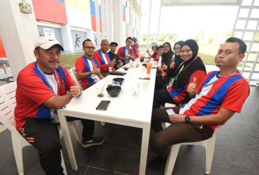 UPSI membawa masuk Cape Cafe yang tidak asing dalam kalangan warga Tanjung Malim kerana ia terkenal dengan hidangan berharga RM1.70 dan beroperasi di daerah ini sejak lima tahun lalu. - Foto Astro AWANI