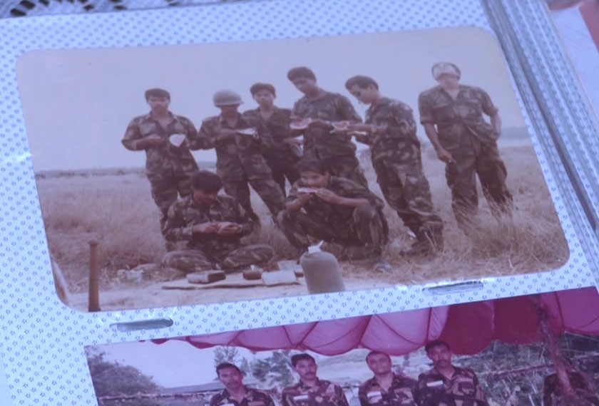 Antara rakan seperjuangan Mohd Karim ketika berkhidmat sebagai renjer. - Astro AWANI