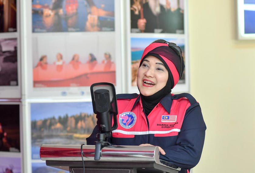 Sharifah Mazlina Syed Abdul Kadir hadir berkongsi ilmu dan pemerhatiannya di Antartika semasa majlis Hari Geografi Dunia anjuran Russian House Kuala Lumpur di Jalan Ampang, baru-baru ini. - Gambar Russian House Kuala Lumpur