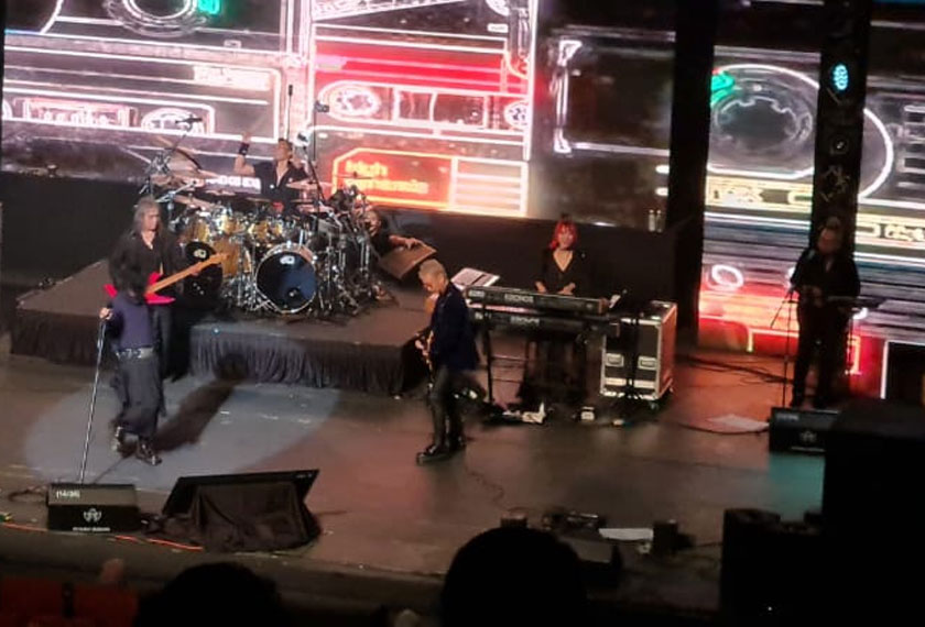 'Rock On 40' merupakan satu penghormatan buat pemuzik genre itu yang telah berjuang puluhan tahun dalam mewarnai industri hiburan.