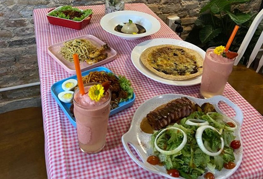 Ini antara sajian eksperimentasi yang wajib anda cuba jika berkunjung ke Relish The Moment.