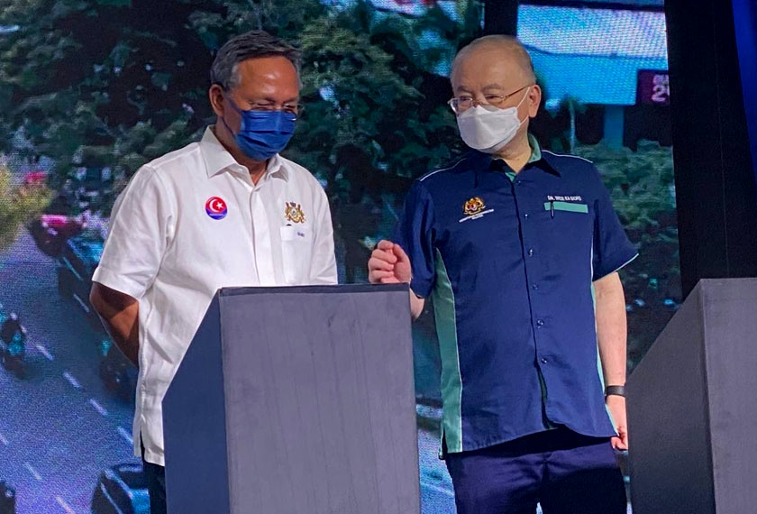 Buat masa ini, Wee berkata, pelaksanaan MyBAS JB ini melibatkan 19 laluan di lima koridor – Kota Tinggi, Masai, Kulai, gelang Patah, dan Pontian, dengan jajaran perkhidmatan sejauh 1,052 kilometer.