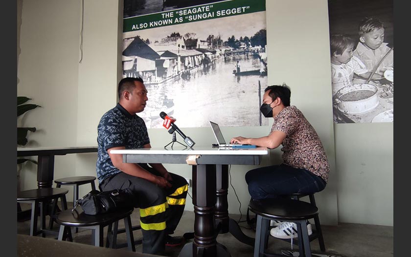 Shazrul Faiza berpandangan, gaji di Singapura mungkin sedikit lumayan, namun masa untuk diri sendiri dan keluarga adalah sesuatu yang lebih berharga.