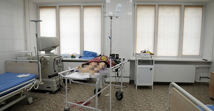 Pasukan perubatan gagal menyelamatkan kanak-kanak itu. - Foto AP