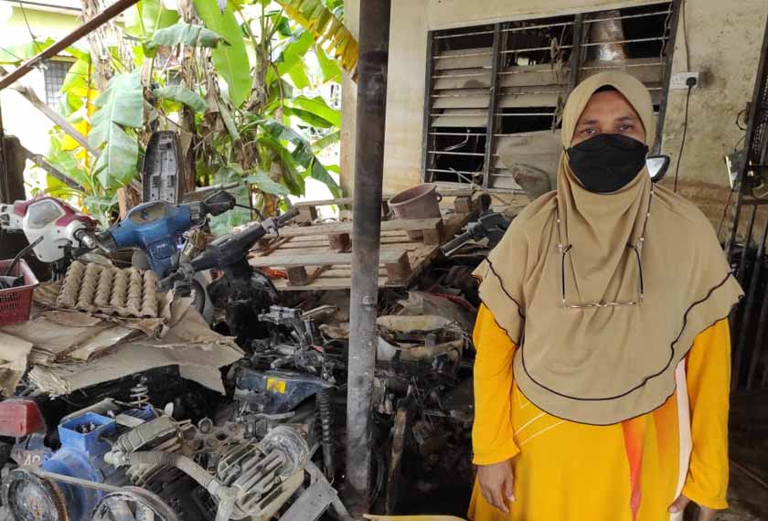 Bengkel motosikal Misron dan Norsila antara mangsa 'dahsyatnya' banjir di Hulu Langat.