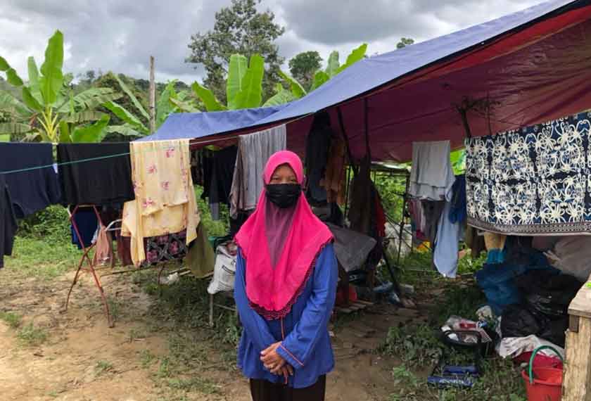 Rohana berkata, banjir yang melanda kampung itu pada 18 Disember lalu memberi kesan emosi kepada mereka.