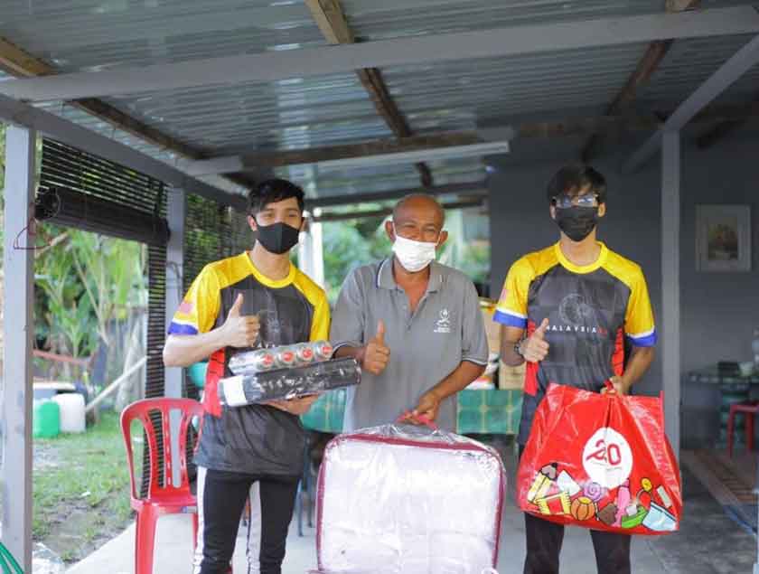 Bantuan turut disalurkan dalam misi tersebut - Foto ihsan Waffiy Norazmi