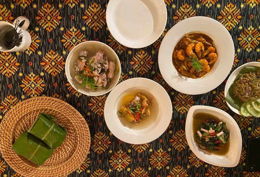 Hidangan masakan etnik di Sarawak lazat cukup rasa. FOTO - Astro AWANI/Saraya Mia
