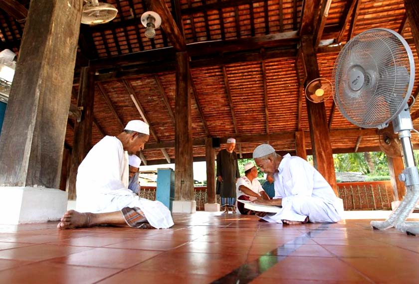 Penganalisis dan pemerhati bingung akar sebenar keganasan tanpa henti di tiga wilayah di selatan Thailand, adakah ia isu pemisah, agama,pilih kasih kerajaan berpusat di Bangkok atau ada kaitan dengan kemiskinan. - Gambar Astro AWANI