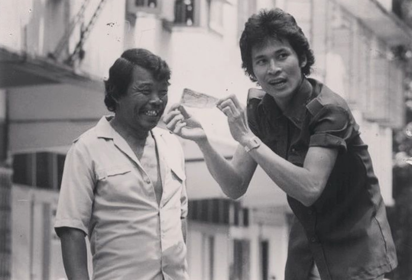 Allahyarham Hamid Gurkha bersama pelakon Dharma Harun Al-Rashid dalam filem Sikit Punya Gila yang diterbitkan pada 1982. - Gambar media sosial