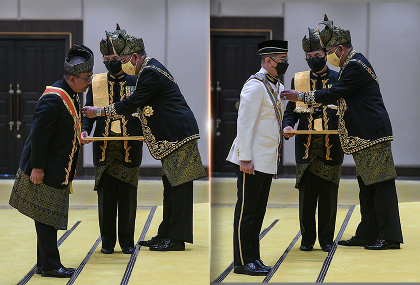 Datuk Seri Muhammad Sanusi Md Nor (kiri) dan Datuk Seri Mohamed Azmin Ali dikurniakan darjah kebesaran oleh Sultan Sallehuddin Sultan Badlishah. - Gambar BERNAMA