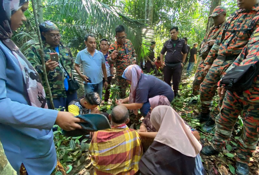 Mangsa, Kamarudin Hasan, 67, dikatakan hilang ketika keluar dari rumah untuk menjaga kebun durian berdekatan rumahnya di Kampung Sungai Malau Luar, Kubu Gajah, - Foto JBPM